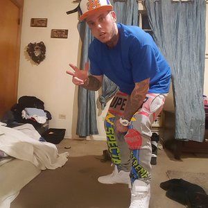 Meet your Posher, Joey